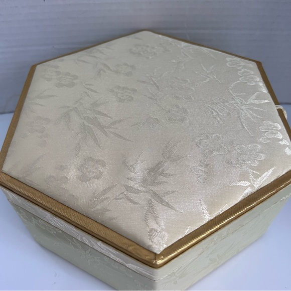 Gold fabric hexagon keepsake box - Picture 11 of 14